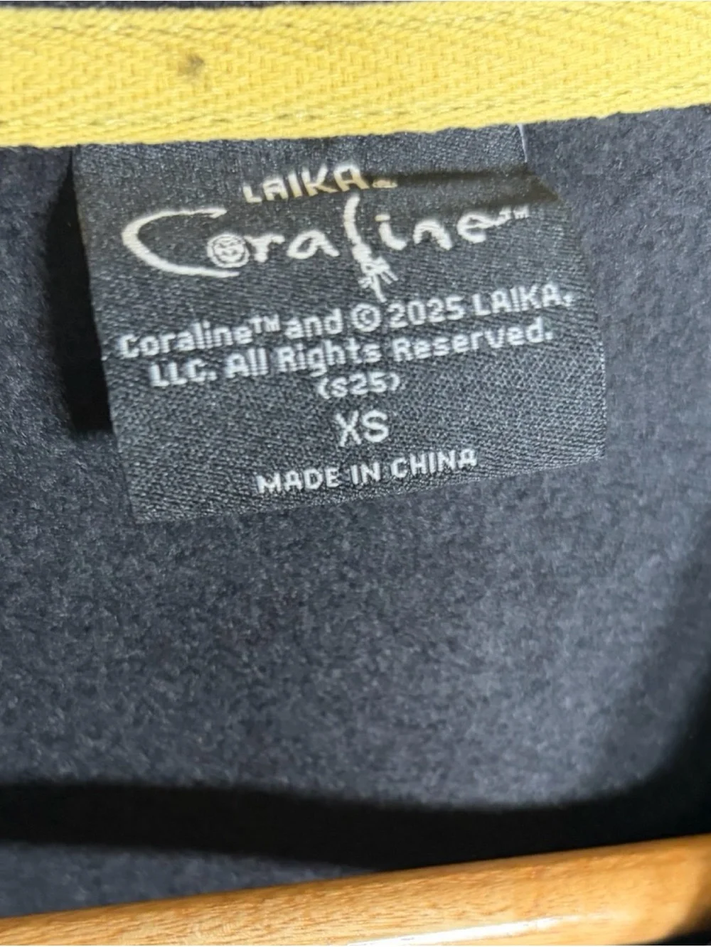 Coraline the other mother shadow Graphic Crewneck Sweater - Black